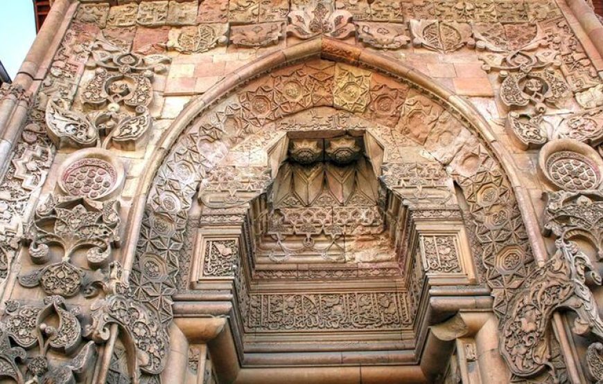 Uçaklı Tunceli, Munzur, Ovacık, Kemaliye, Divriği, Harput, Malatya Turu (5 Gün 4 Gece)